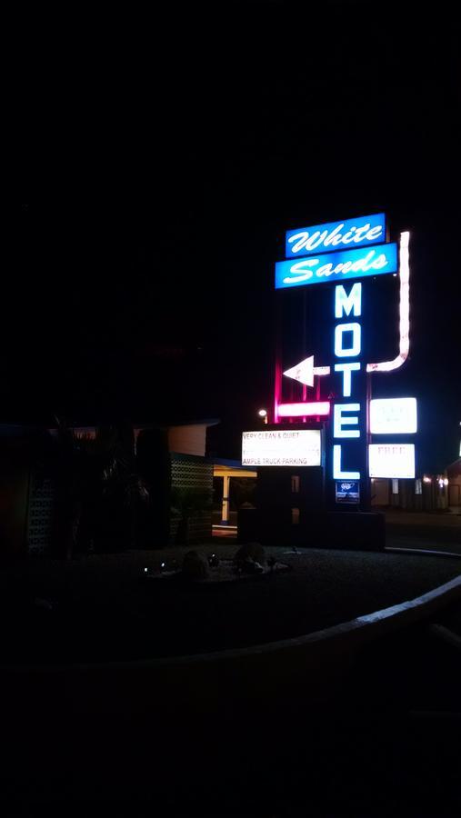 White Sands Motel Alamogordo Exterior photo